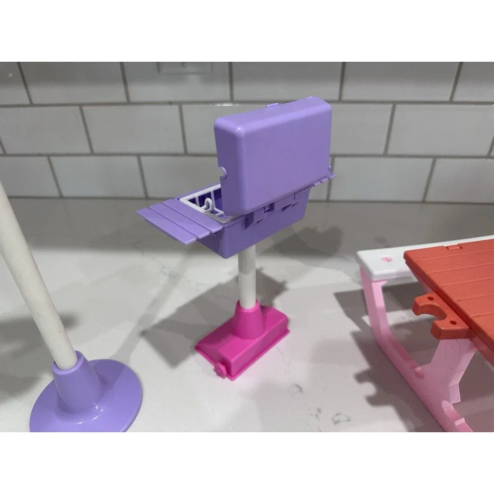 Vintage 1991 Barbie BBQ Picnic Playset Grill Table Basketball Mattel Arco